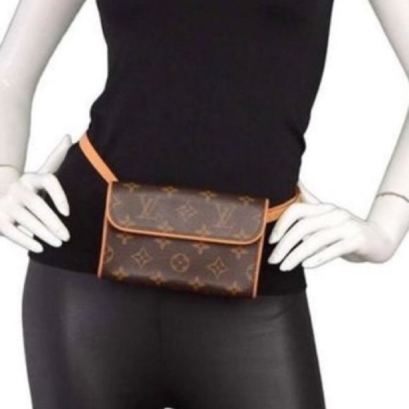 Louis Vuitton Florentine Belt Bag - Picture 2 of 15